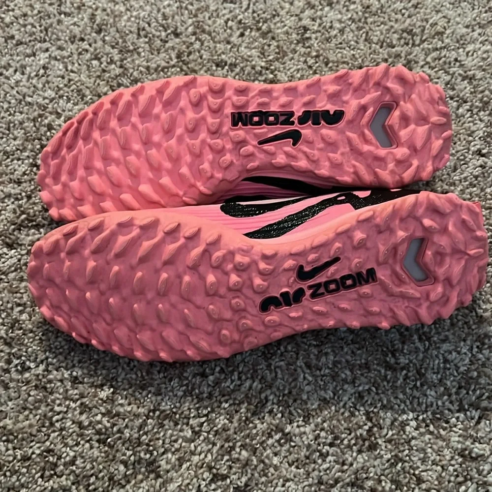Nike Air Zoom Mercurial Turf Soccer Shoes, Mens Sz 9.5, Pink - Picture 2 of 3